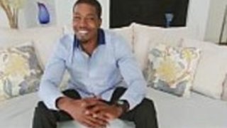 上品なアジアの口頭で愉快な巨大な黒い雄鶏 上品なアジアの口頭で愉快な巨大な黒い雄鶏