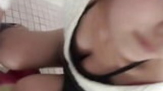 スパイカムでおしっこする女の子たち スパイカムでおしっこする女の子たち