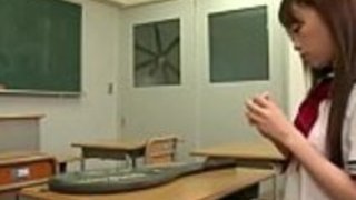 日本の学生の教室のオナニーの足跡1 - Watch part 2をWebcampub.comで見る 日本の学生の教室のオナニーの足跡1 - Watch part 2をWebcampub.comで見る