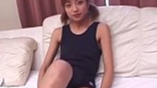 ベッドで彼女の角質の小さなquimと遊ぶティーン日本のかわい子 ベッドで彼女の角質の小さなquimと遊ぶティーン日本のかわい子