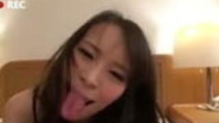 杏子真樹は驚くべきPOVのフェラチオで眩惑する 杏子真樹は驚くべきPOVのフェラチオで眩惑する