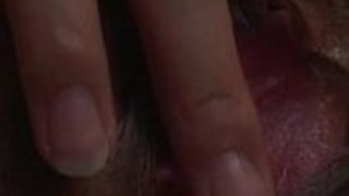 ジャップティーンの湯たんぽは彼女のclitをこすり、クローズアップで彼女のセックスホールを隙間にする ジャップティーンの湯たんぽは彼女のclitをこすり、クローズアップで彼女のセックスホールを隙間にする