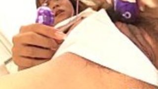 かわいいアジア人の赤ちゃんが濡れる かわいいアジア人の赤ちゃんが濡れる