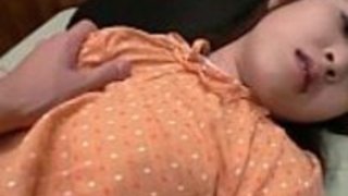 POVでのオマンコの演奏で可愛い日本の十代の若者 POVでのオマンコの演奏で可愛い日本の十代の若者