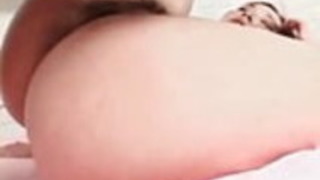 無修正の日本のポルノピンクのアジアンプッシーのクローズアップ 無修正の日本のポルノピンクのアジアンプッシーのクローズアップ