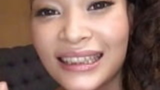 赤い日本人女の子のフェラチオ 赤い日本人女の子のフェラチオ