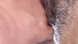 彼女の毛深い猫を台無しにするエアリー愛極端なハードコアのセックス 彼女の毛深い猫を台無しにするエアリー愛極端なハードコアのセックス