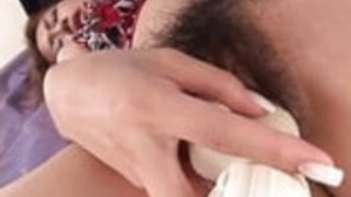 彼女の濡れた猫のパイに嫌なお尻アジアの売春婦をこすりなさい 彼女の濡れた猫のパイに嫌なお尻アジアの売春婦をこすりなさい