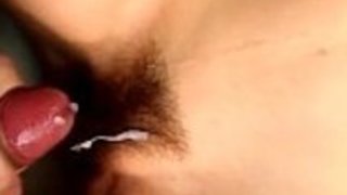 角質のジャップ看護師は、彼女のお尻に大きな負荷がかかる 角質のジャップ看護師は、彼女のお尻に大きな負荷がかかる