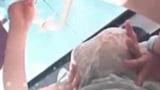 巨乳な日本人の女の子が盗んだり、1/4に犯された - 彼女の名前は何ですか? 巨乳な日本人の女の子が盗んだり、1/4に犯された - 彼女の名前は何ですか?