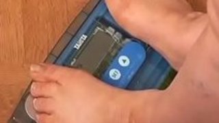 【熟女足コキ】ぽっちゃりの熟女の足コキオナニーライブチャット個人撮影プレイがエロい。【xvideos動画】 【熟女足コキ】ぽっちゃりの熟女の足コキオナニーライブチャット個人撮影プレイがエロい。【xvideos動画】