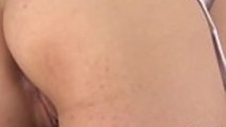 法的年齢のティーンエイジャーは彼女の顔にザーメンを好む 法的年齢のティーンエイジャーは彼女の顔にザーメンを好む