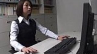 日本人はバイブレーターでファックする 日本人はバイブレーターでファックする