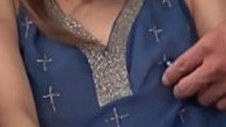 かわいいベイビーメリ金野は、彼女の毛むくじゃらのジューシーな猫がハード指を取得 かわいいベイビーメリ金野は、彼女の毛むくじゃらのジューシーな猫がハード指を取得