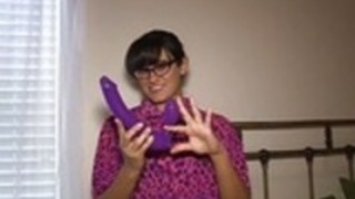 私はあなたが着ることを望むパンティーのペアを出す 私はあなたが着ることを望むパンティーのペアを出す