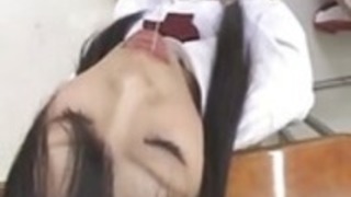 日本の女子高生2(検閲されたが熱い) 日本の女子高生2(検閲されたが熱い)