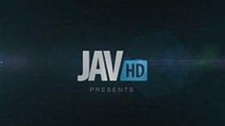 アジアのブルネットは裸になり、オルガスムに釘付けになる アジアのブルネットは裸になり、オルガスムに釘付けになる