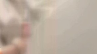 マスクをした可愛い制服JKがトイレでパンツをずらされ彼氏の生チンポ挿入に絶頂 マスクをした可愛い制服JKがトイレでパンツをずらされ彼氏の生チンポ挿入に絶頂