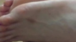 臆病な足コキアニメを見ながら 臆病な足コキアニメを見ながら