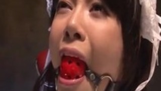 日本のメイドボンデージとファック 日本のメイドボンデージとファック