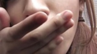 かわいいアジアの女の子は彼女の学校のBJとツバメを与えます かわいいアジアの女の子は彼女の学校のBJとツバメを与えます