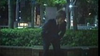 彼女のクリトリスをこすり毛深い女と美しいブルネット 彼女のクリトリスをこすり毛深い女と美しいブルネット