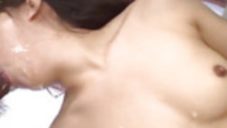 グループ内の愛水島日本の女子高生のクソ グループ内の愛水島日本の女子高生のクソ