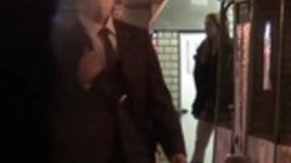 日本の女の子はカムにおしっこ 日本の女の子はカムにおしっこ