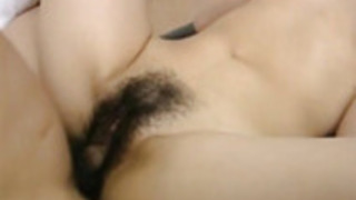 咲椎名は毛深い女測定しており、医師のペニスを吸います 咲椎名は毛深い女測定しており、医師のペニスを吸います