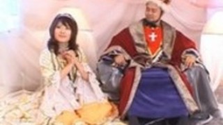 仮名島田は熱い輪姦中で男性がねじ込まれ、口と膣を持っています 仮名島田は熱い輪姦中で男性がねじ込まれ、口と膣を持っています