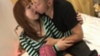 長い靴下でMiina吉原はディックスをなめると女にネジ止めされています 長い靴下でMiina吉原はディックスをなめると女にネジ止めされています