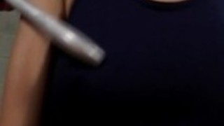 さやか萩原はコックをなめると、掘削後に口の中にザーメンを取得します さやか萩原はコックをなめると、掘削後に口の中にザーメンを取得します