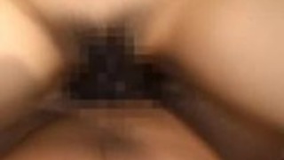 このいやらしいビッチがくるっている!彼女のアパートでやっちゃった このいやらしいビッチがくるっている!彼女のアパートでやっちゃった