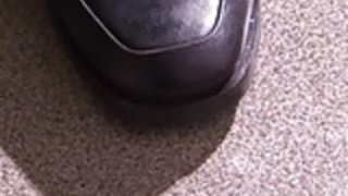 バイブレーターで彼女のぬれた猫をいじるアジアの熟女 バイブレーターで彼女のぬれた猫をいじるアジアの熟女