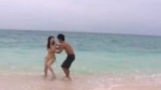 ブルネットひな前田のための屋外の性交の冒険 ブルネットひな前田のための屋外の性交の冒険