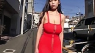 公共歩いて自然の大きなおっぱいとアジア 公共歩いて自然の大きなおっぱいとアジア