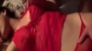 ステップお父さんはお母さんとステップ娘と眠ります