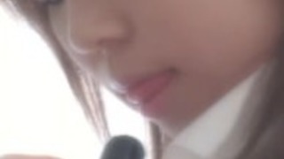 夏子は、彼女のクリトリスを彼女の服を脱ぐとおもちゃ 夏子は、彼女のクリトリスを彼女の服を脱ぐとおもちゃ