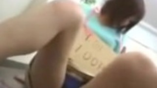 妻の売春婦ファック、フロントにお金のために夫を吸います 妻の売春婦ファック、フロントにお金のために夫を吸います