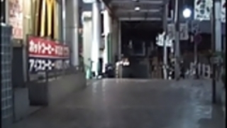 日本のドレスでセクシーなアジアは犯されます 日本のドレスでセクシーなアジアは犯されます