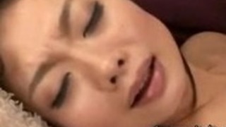 三人組で日本語レズビアンストラップ 三人組で日本語レズビアンストラップ