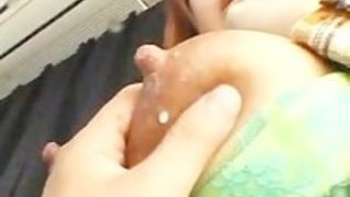 ビッグ乳首を持つ巨大な腫れ乳 ビッグ乳首を持つ巨大な腫れ乳