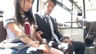 制服少女がバスの中で手マンされ大量潮吹きwww強制ハメハメ! 制服少女がバスの中で手マンされ大量潮吹きwww強制ハメハメ!