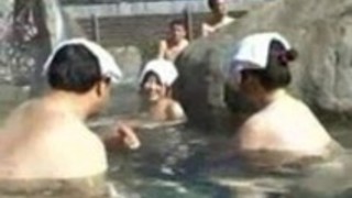 彼女の父の前で娘パート1 彼女の父の前で娘パート1