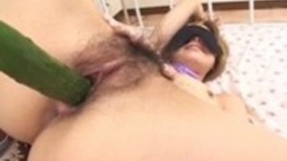 彼女のタイトな猫に挿入された食品を楽しんでセクシーなアジアのサイレンイルカさかな 彼女のタイトな猫に挿入された食品を楽しんでセクシーなアジアのサイレンイルカさかな