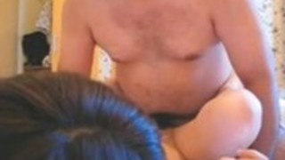 日本のかわいい女の子フェラとファック 日本のかわいい女の子フェラとファック