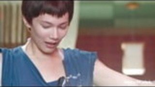 テレサ・デイリーとハタノ・ユイ - 刺身 テレサ・デイリーとハタノ・ユイ - 刺身