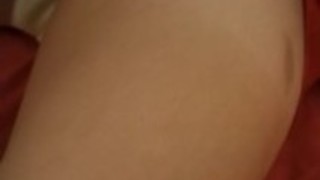 来るまでアン小倉は、パンティの上にバイブレーターで彼女の猫をそそり 来るまでアン小倉は、パンティの上にバイブレーターで彼女の猫をそそり