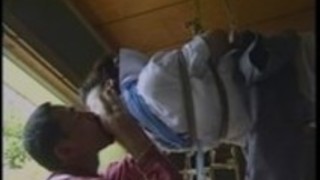 セクシーなアジアの女の子が縛られ、彼女のパートナーによってからかわれます セクシーなアジアの女の子が縛られ、彼女のパートナーによってからかわれます
