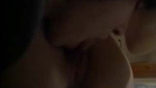 ゆう七海は、二つのペニスを吸います ゆう七海は、二つのペニスを吸います